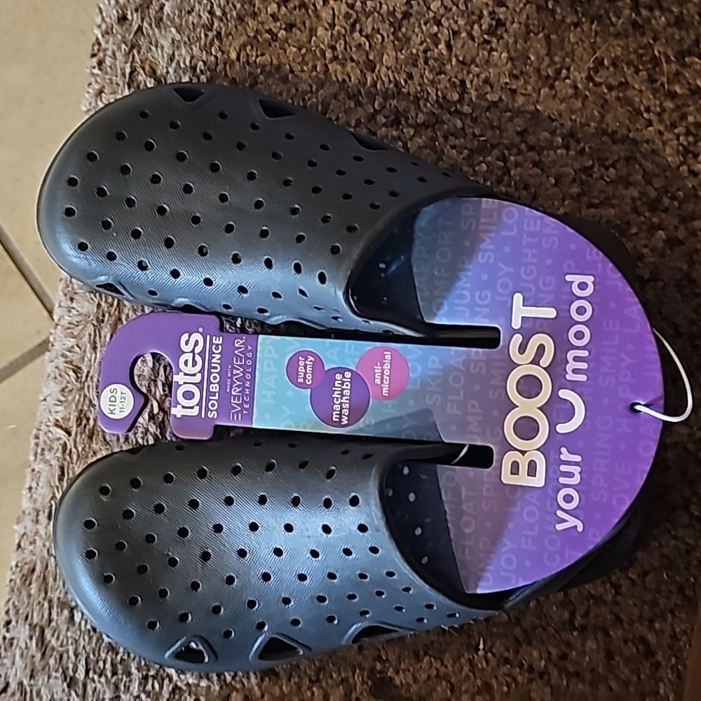Totes Kids SOLBOUNCE Sandals